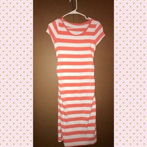 🤱🏼Liz Lange Maternity dress